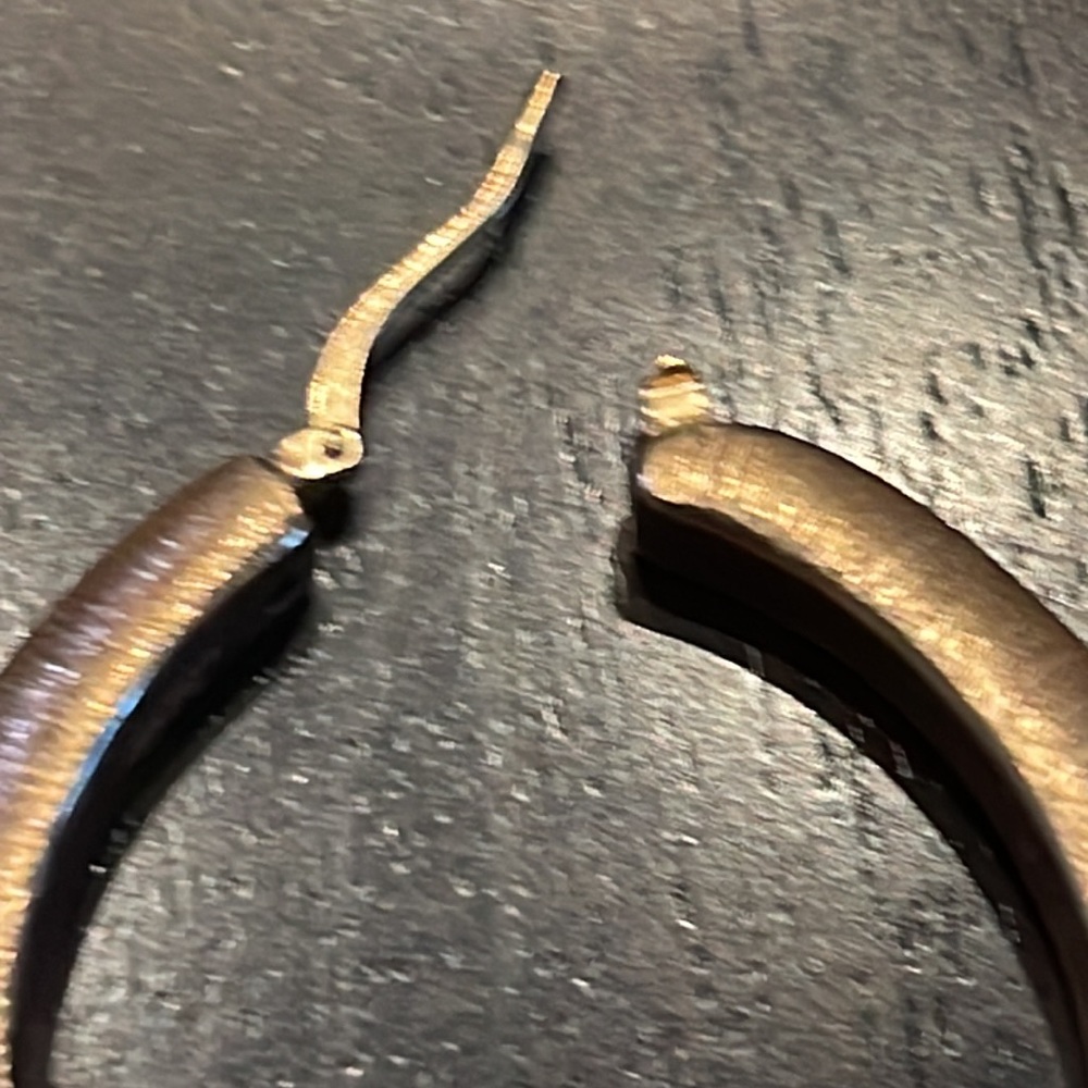 Gold loop earrings. ROSE GOLD ITALIAN MADE. - Picture 2 of 2